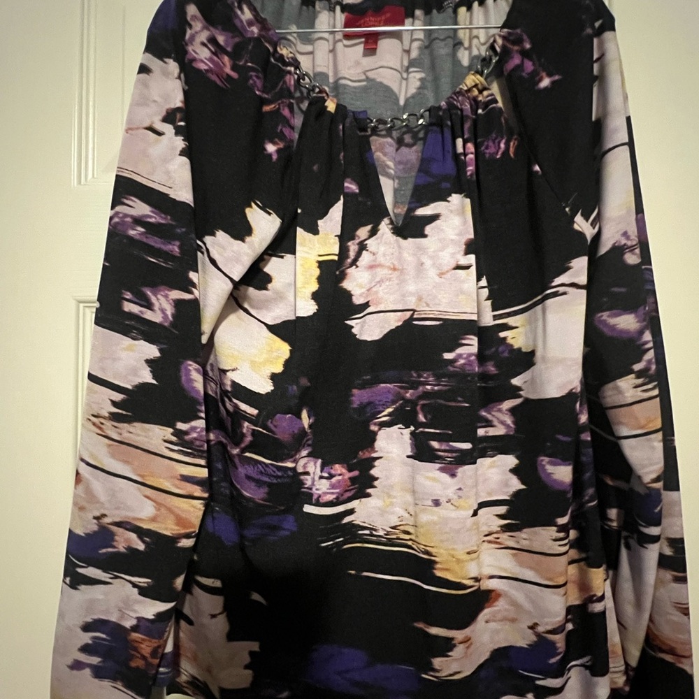 Jennifer Lopez Elegant Multicolor Blouse